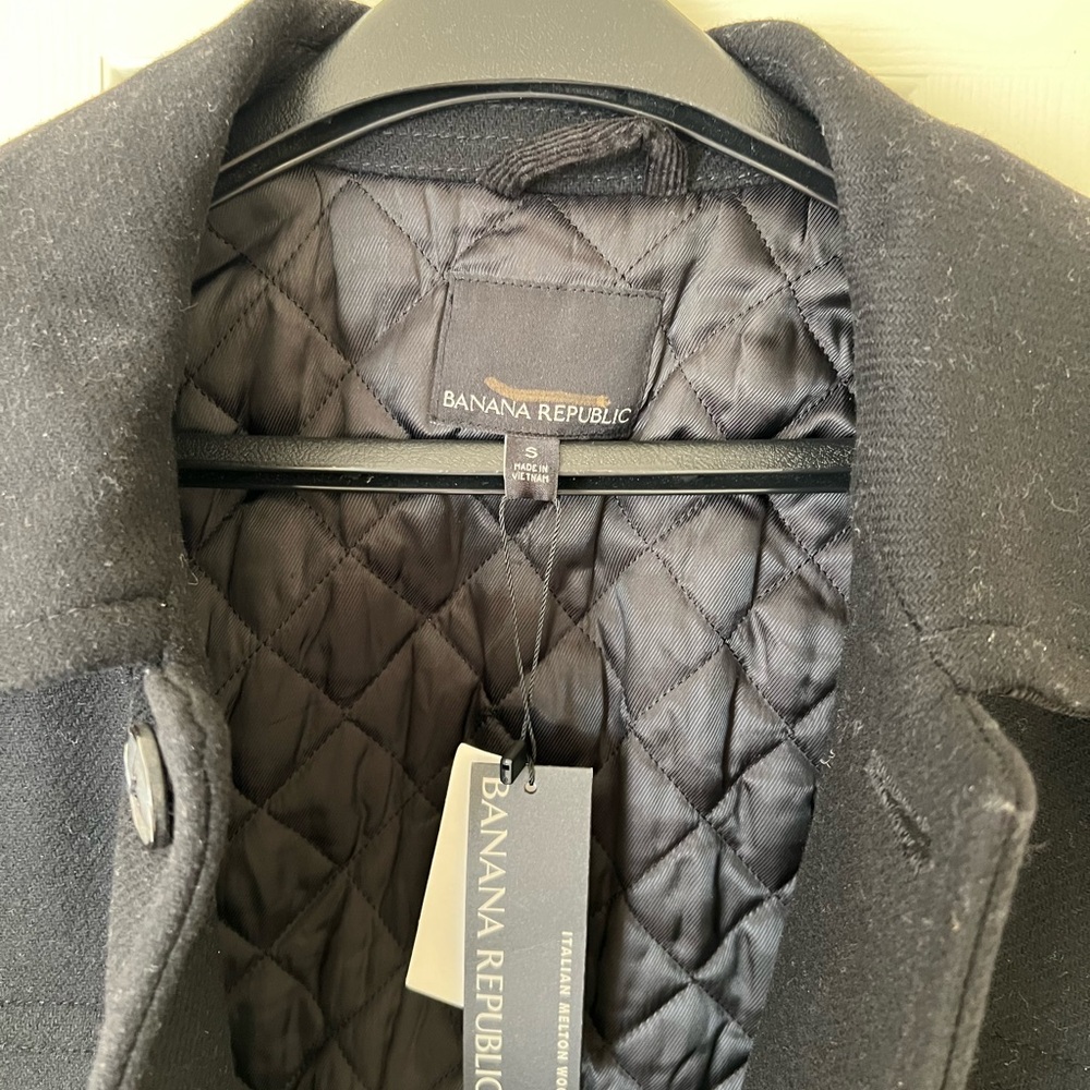 Banana Republic Men's Black Jacket - Picture 2 of 3